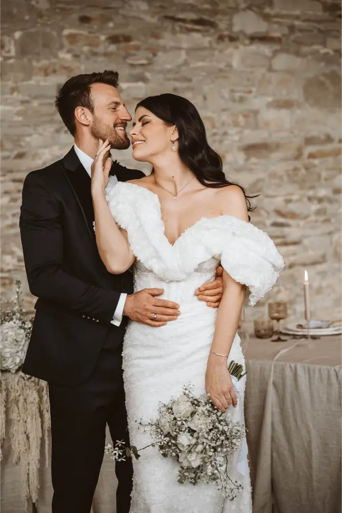 Gut Ostenwalde Hochzeit Brautpaar verträumt