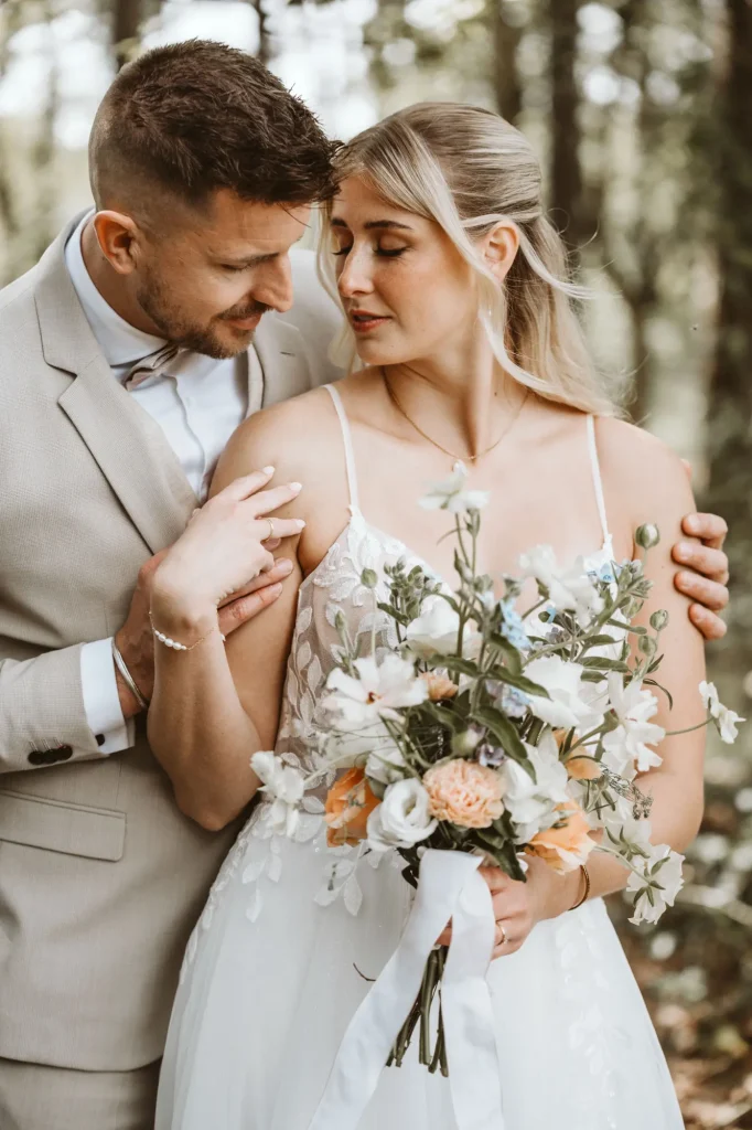 Hochzeitsfotograf Bielefeld Brautpaar verträumt