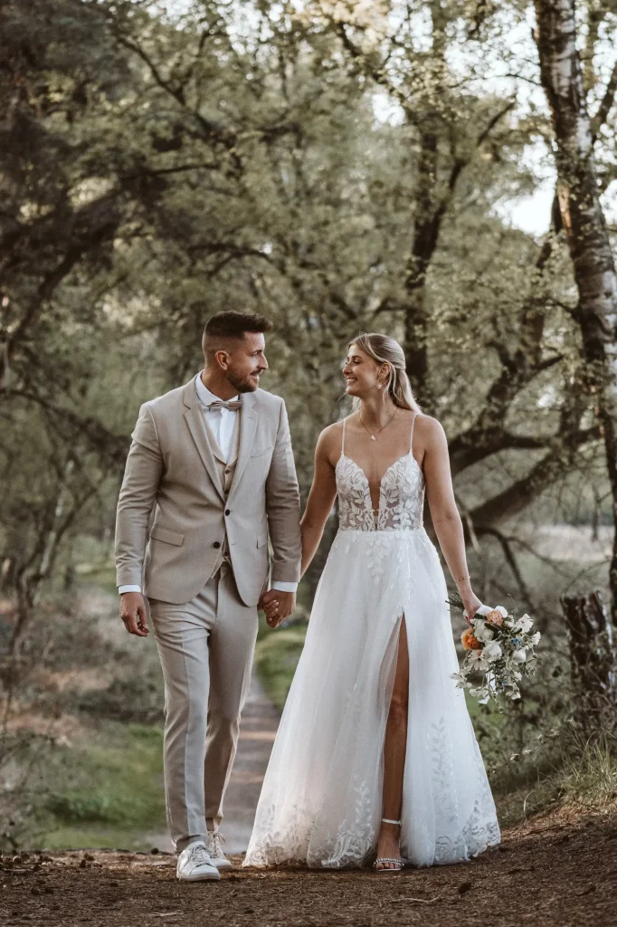 Hochzeitsfotograf Münster Brautpaar im Wald