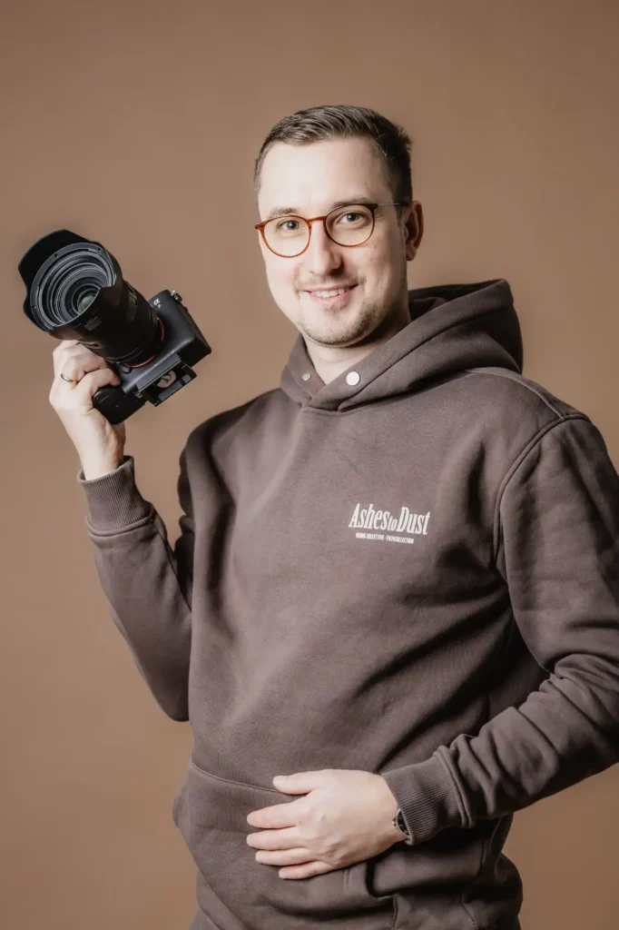 Hochzeitsfotograf Osnabrück Maurice mit Kamera