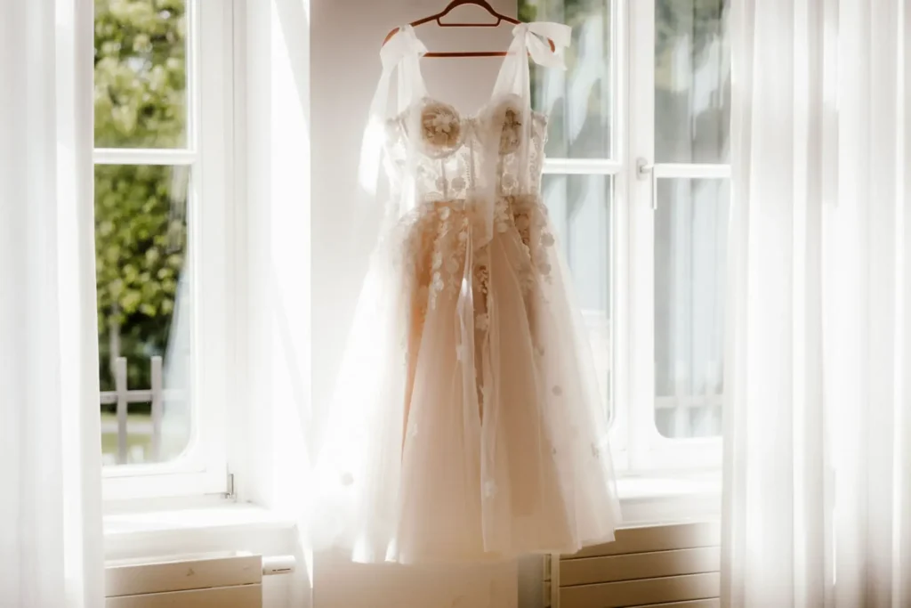 Hochzeitsfotograf Wuppertal Kleid von Chantal