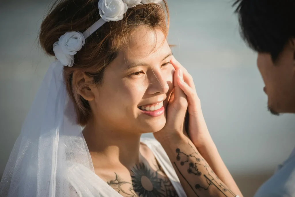 Hochzeitsfotograf Mallorca Braut am Lachen