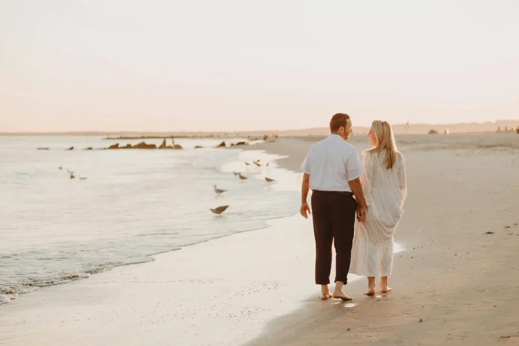 Hochzeitsfotograf Mallorca am Strand mit Vögel